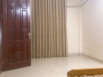 Cho thuê pjongf khép kín chính chủ t2 9544