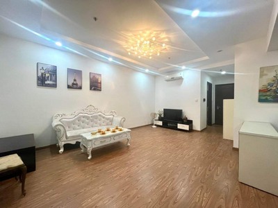 Cho thuê pjongf khép kín chính chủ t2 9207