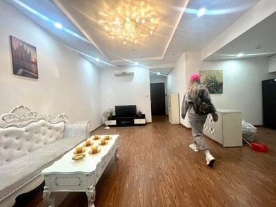 Cho thuê pjongf khép kín chính chủ t2 9208