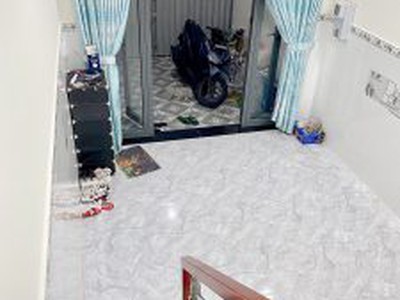 Cho thuê pjongf khép kín chính chủ t2 8958