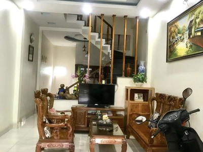 Cho thuê pjongf khép kín chính chủ t2 8924