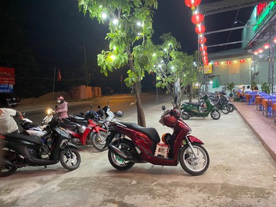 Cho thuê pjongf khép kín chính chủ t2 9715