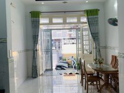 Cho thuê pjongf khép kín chính chủ t2 9676