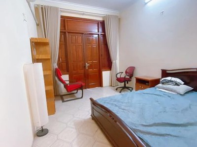 Cho thuê pjongf khép kín chính chủ t2 9761