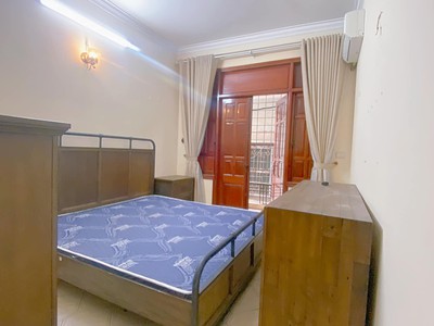 Cho thuê pjongf khép kín chính chủ t2 9760