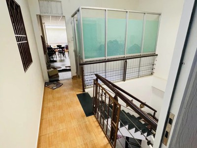 Cho thuê nhà nguyên căn, kho xưởng 180m2 đường cầu xéo quận Tân Phú. 3