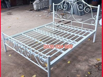 Những mẫu giường sắt đẹp giá bao nhiêu 12