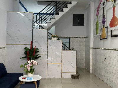 Cho thuê pjongf khép kín chính chủ t2 10225
