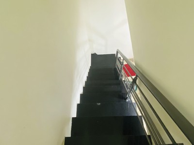 Cho thuê pjongf khép kín chính chủ t2 9928