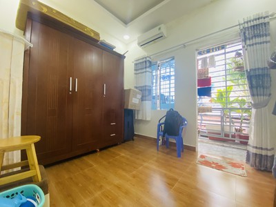 Cho thuê pjongf khép kín chính chủ t2 9926