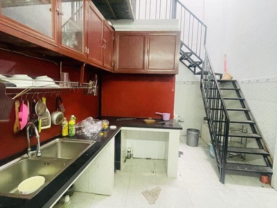 Cho thuê pjongf khép kín chính chủ t2 9949