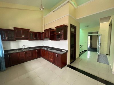 Cho thuê pjongf khép kín chính chủ t2 10326