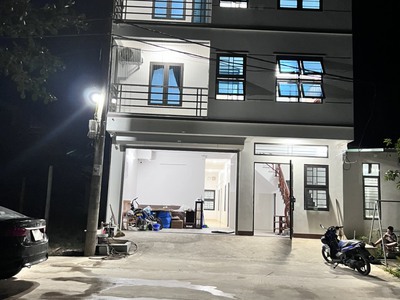 Cho thuê pjongf khép kín chính chủ t2 9990