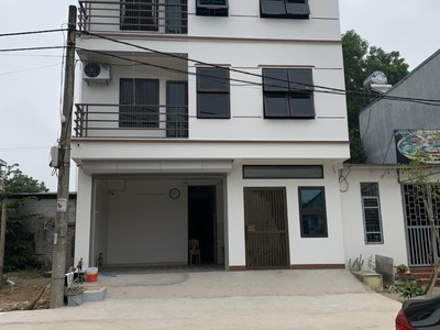 Cho thuê pjongf khép kín chính chủ t2 9996