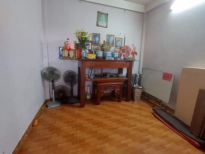 Cần người phụ bán đồ uống tại cửa hàng 2118