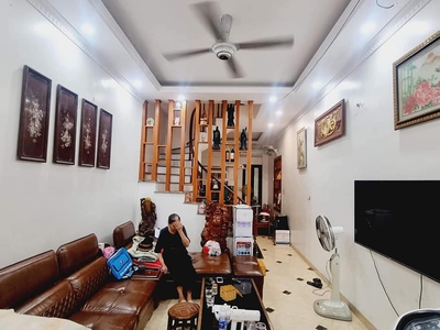 Cần người phụ bán đồ uống tại cửa hàng 1508