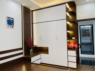 Cần người phụ bán đồ uống tại cửa hàng 904