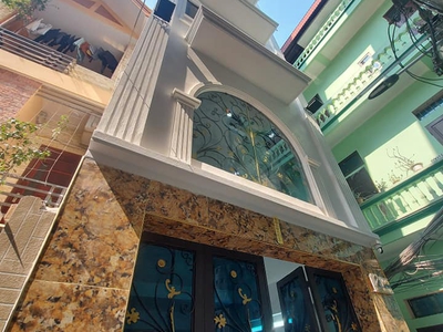 Cần người phụ bán đồ uống tại cửa hàng 871