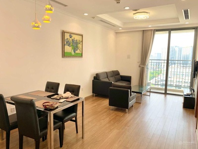 Cần người phụ bán đồ uống tại cửa hàng 849