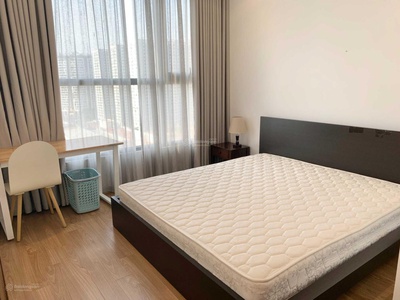 Cần người phụ bán đồ uống tại cửa hàng 852