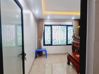 Cần người phụ bán đồ uống tại cửa hàng 1510