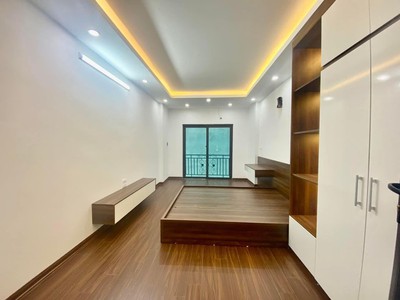 Cần người phụ bán đồ uống tại cửa hàng 1515