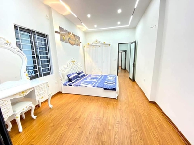 Cần người phụ bán đồ uống tại cửa hàng 1249