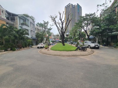 Cần người phụ bán đồ uống tại cửa hàng 1729