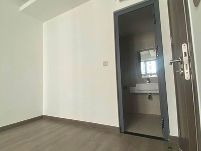 Cần người phụ bán đồ uống tại cửa hàng 2128