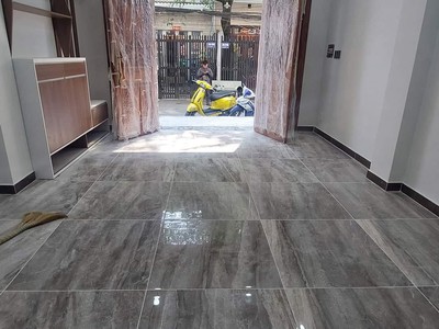 Cần người phụ bán đồ uống tại cửa hàng 2094