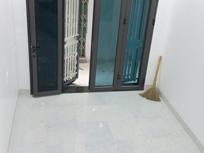 Cần người phụ bán đồ uống tại cửa hàng 829