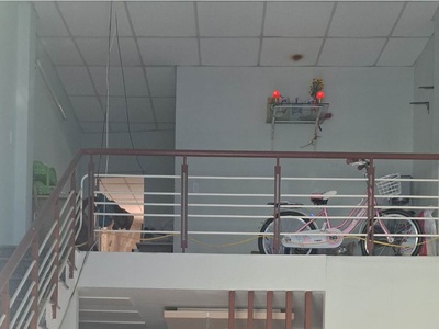 Cần người phụ bán đồ uống tại cửa hàng 597