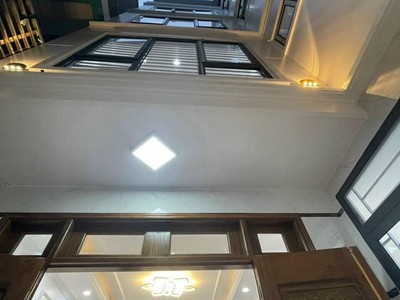 Cần người phụ bán đồ uống tại cửa hàng 1858