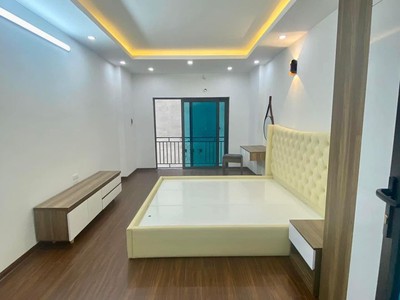 Cần người phụ bán đồ uống tại cửa hàng 1516