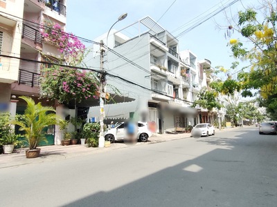 Cần người phụ bán đồ uống tại cửa hàng 1539