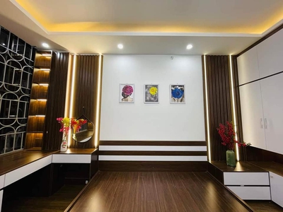 Cần người phụ bán đồ uống tại cửa hàng 903
