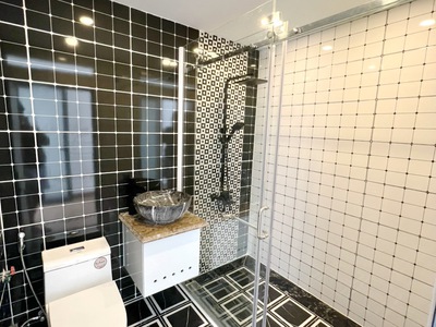 Cần người phụ bán đồ uống tại cửa hàng 1048