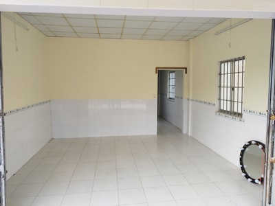Cần người phụ bán đồ uống tại cửa hàng 2121