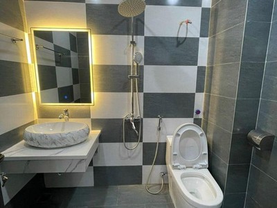 Cần người phụ bán đồ uống tại cửa hàng 1859