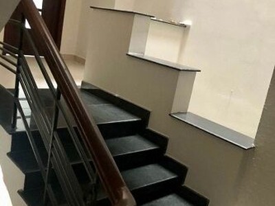 Cần người phụ bán đồ uống tại cửa hàng 1151