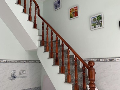 Cần người phụ bán đồ uống tại cửa hàng 648
