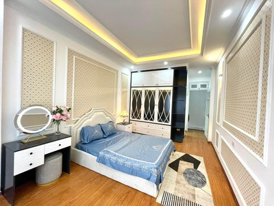 Cần người phụ bán đồ uống tại cửa hàng 1758