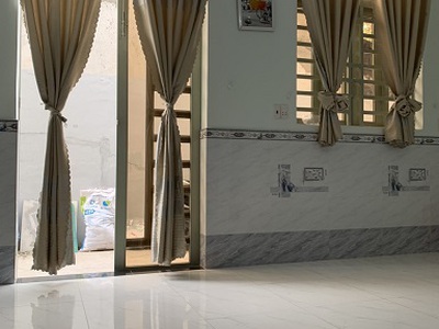 Cần người phụ bán đồ uống tại cửa hàng 651