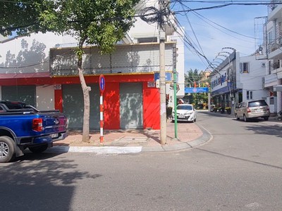 Cần người phụ bán đồ uống tại cửa hàng 1414
