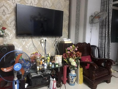 Cần người phụ bán đồ uống tại cửa hàng 615