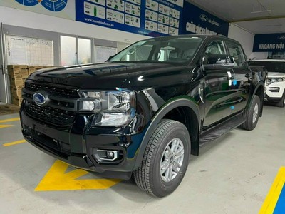 Cần người phụ bán đồ uống tại cửa hàng 612