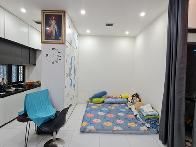 Cần người phụ bán đồ uống tại cửa hàng 1282