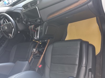 Cần người phụ bán đồ uống tại cửa hàng 1020