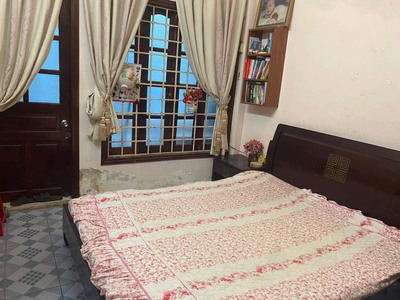 Cần người phụ bán đồ uống tại cửa hàng 1341