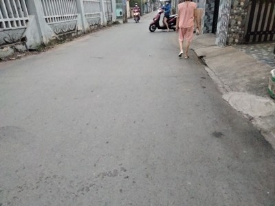 Cần người phụ bán đồ uống tại cửa hàng 1279